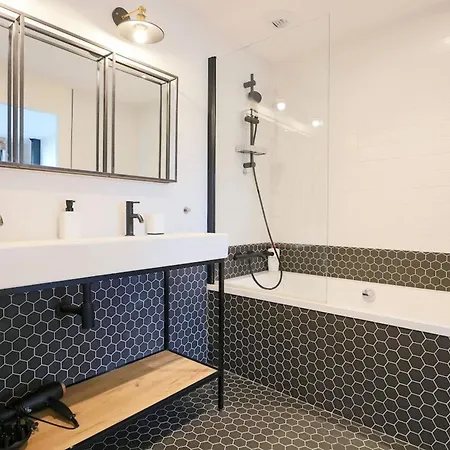 Loft Atypique - Piscine - 9p -tlse Hébergement de vacances *