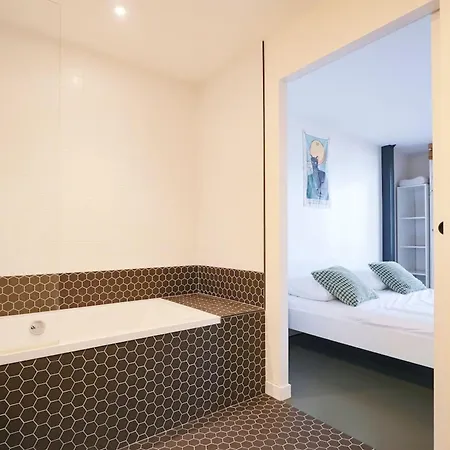Hébergement de vacances Loft Atypique - Piscine - 9p -tlse *